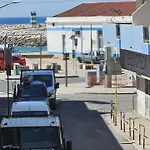 Romeu לינה וארוחת בוקר 3*