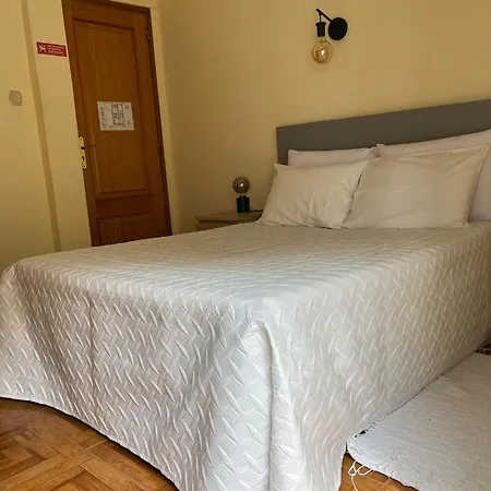 Romeu 3* Картейра