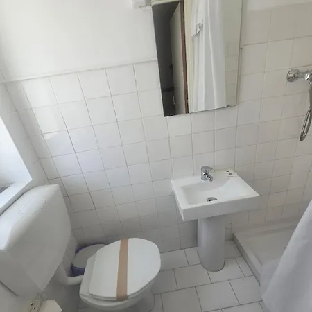 Bed & Breakfast Romeu Quarteira